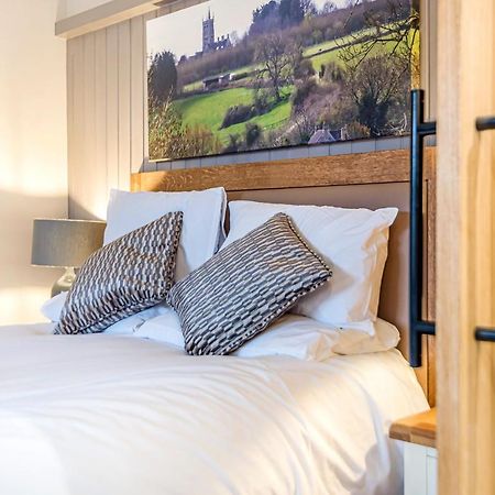 Charlcombe Inn Kelston ภายนอก รูปภาพ